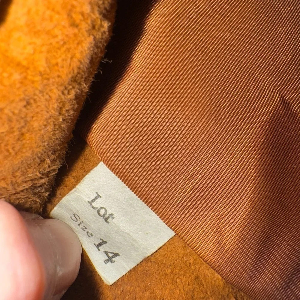 Leathercraft approximately cool color